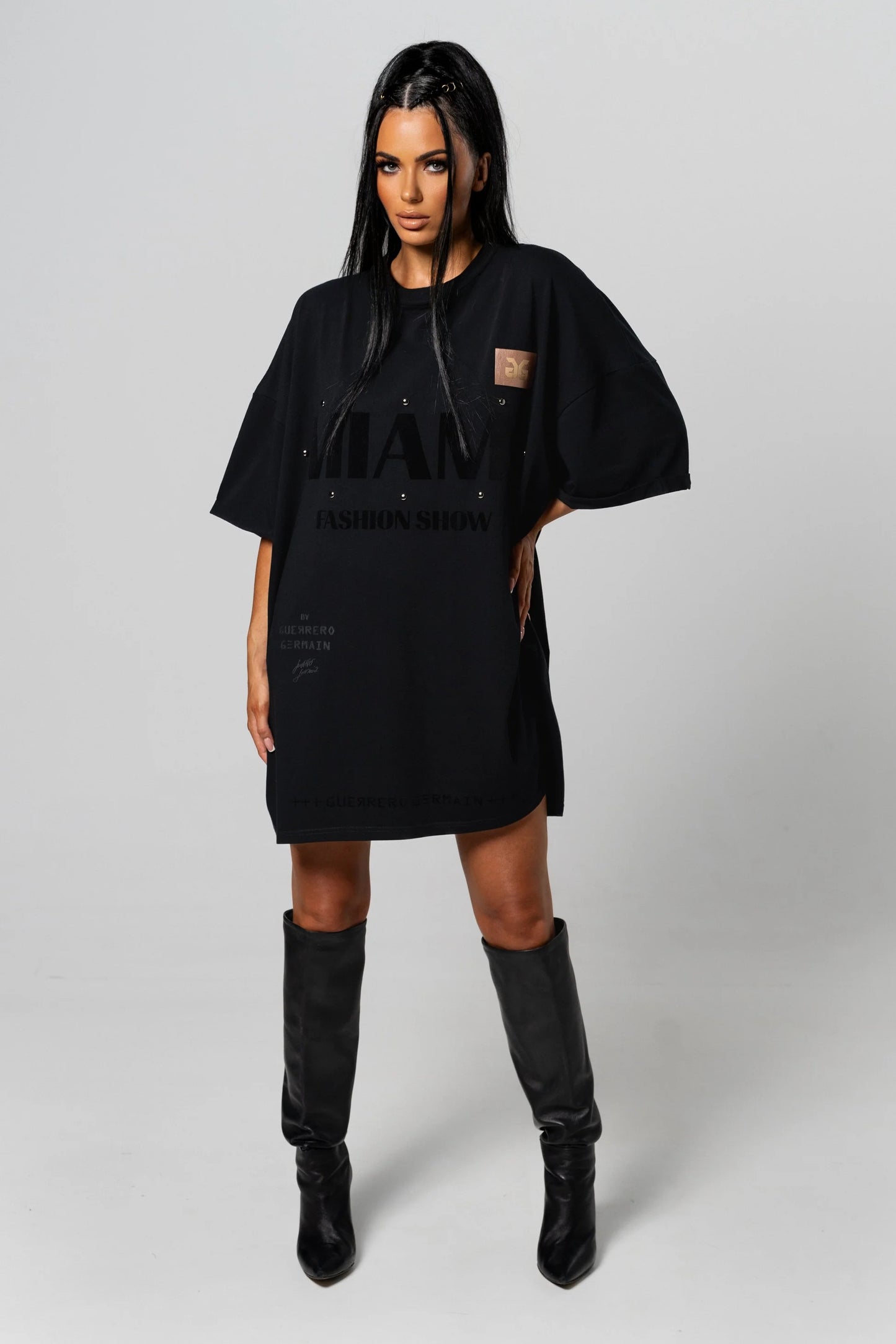 "THE MIAMI FASHION SHOW" OVERSIZED T-SHIRT (ONE SIZE/ UNISEX/ BLACK PRINT)