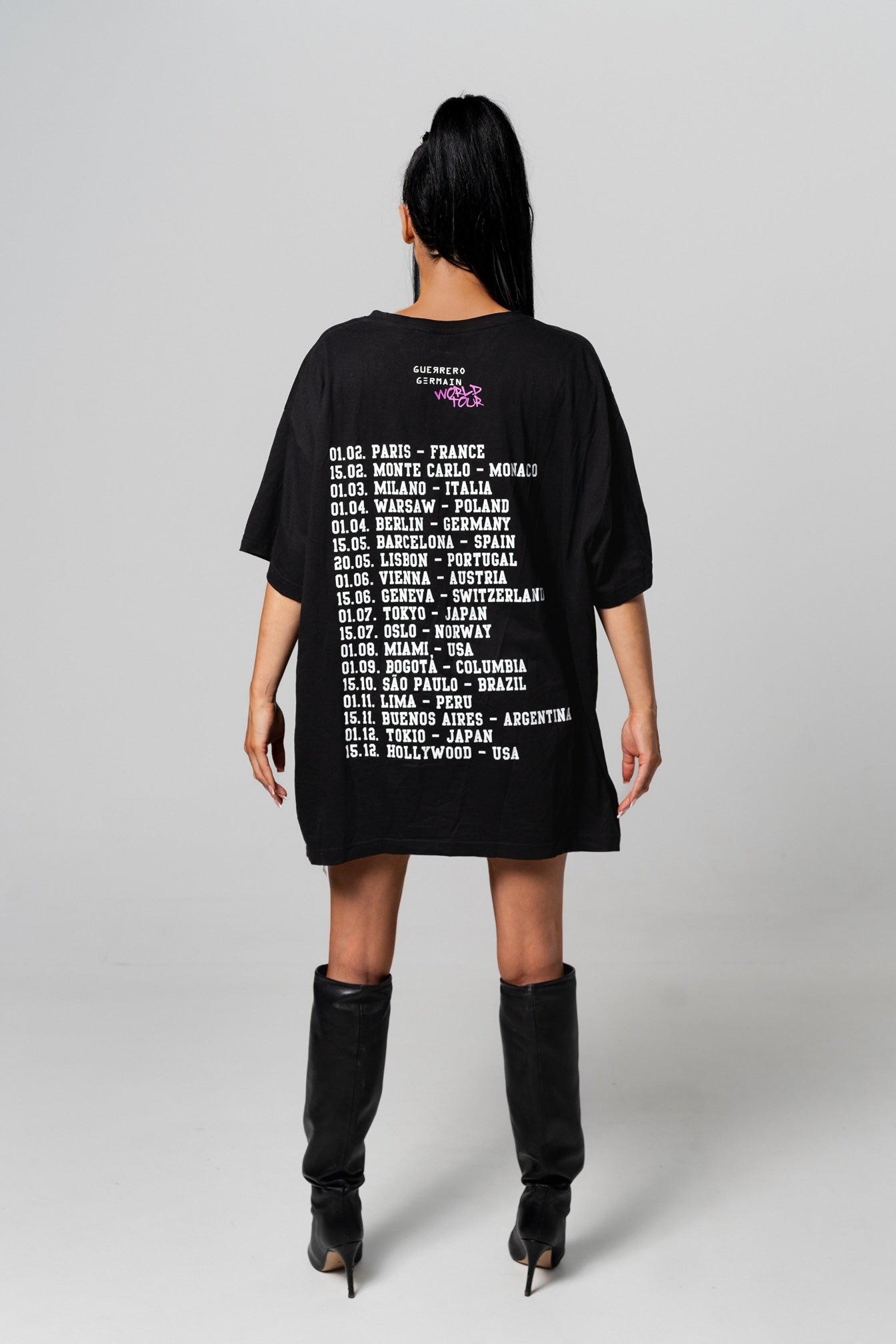 "WORLD TOUR" T-SHIRT (UNISEX)