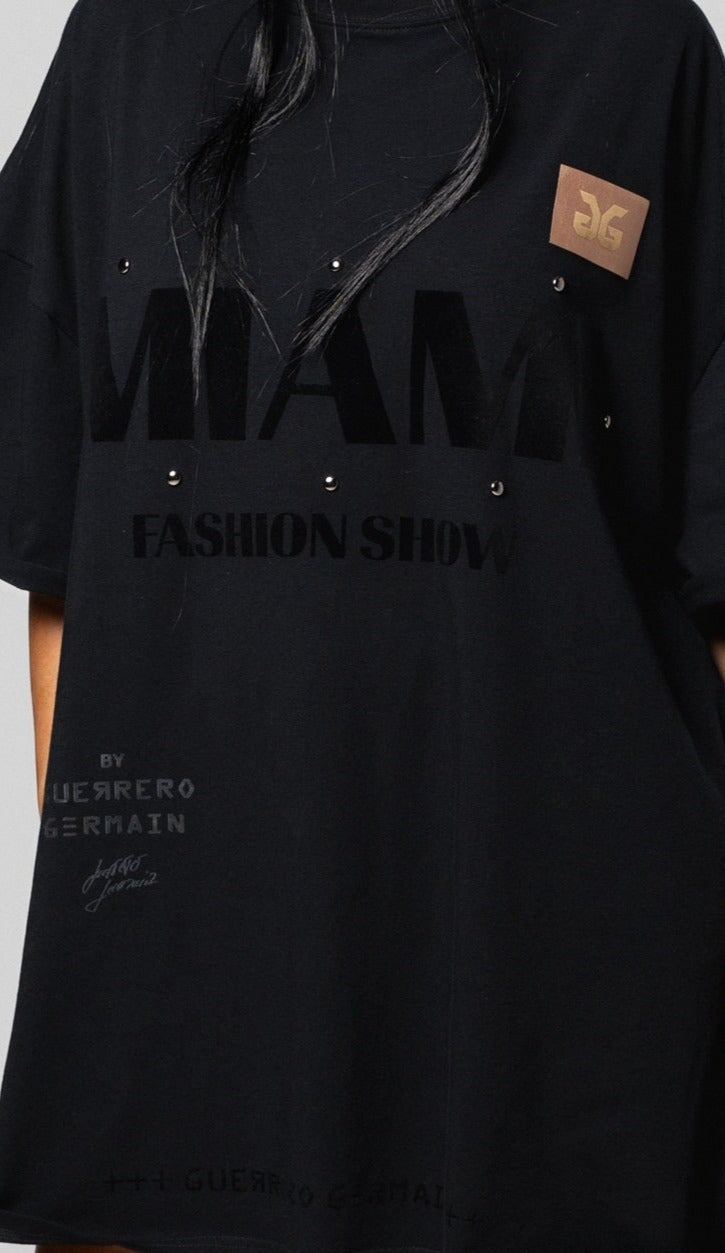"THE MIAMI FASHION SHOW" OVERSIZED T-SHIRT (ONE SIZE/ UNISEX/ BLACK PRINT)