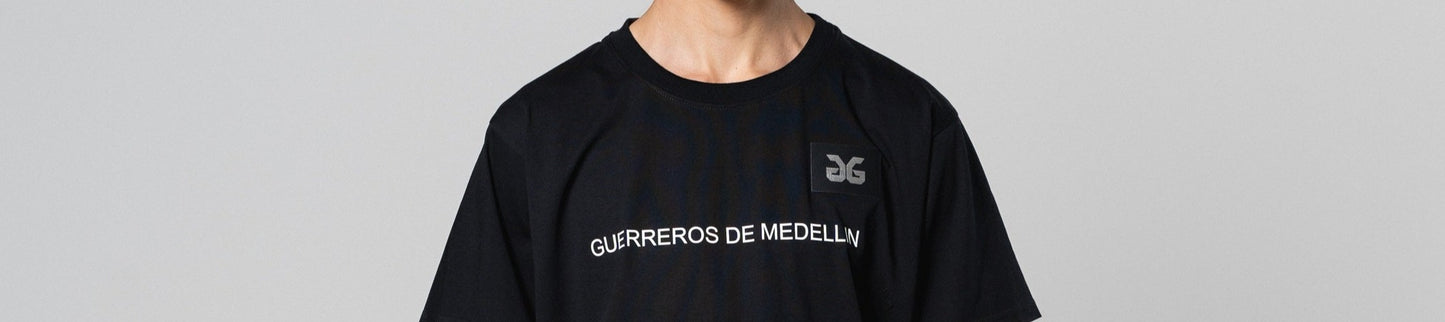 "GUERREROS DE MEDELLIN" OVERSIZED T-SHIRT (ONE SIZE/ UNISEX)