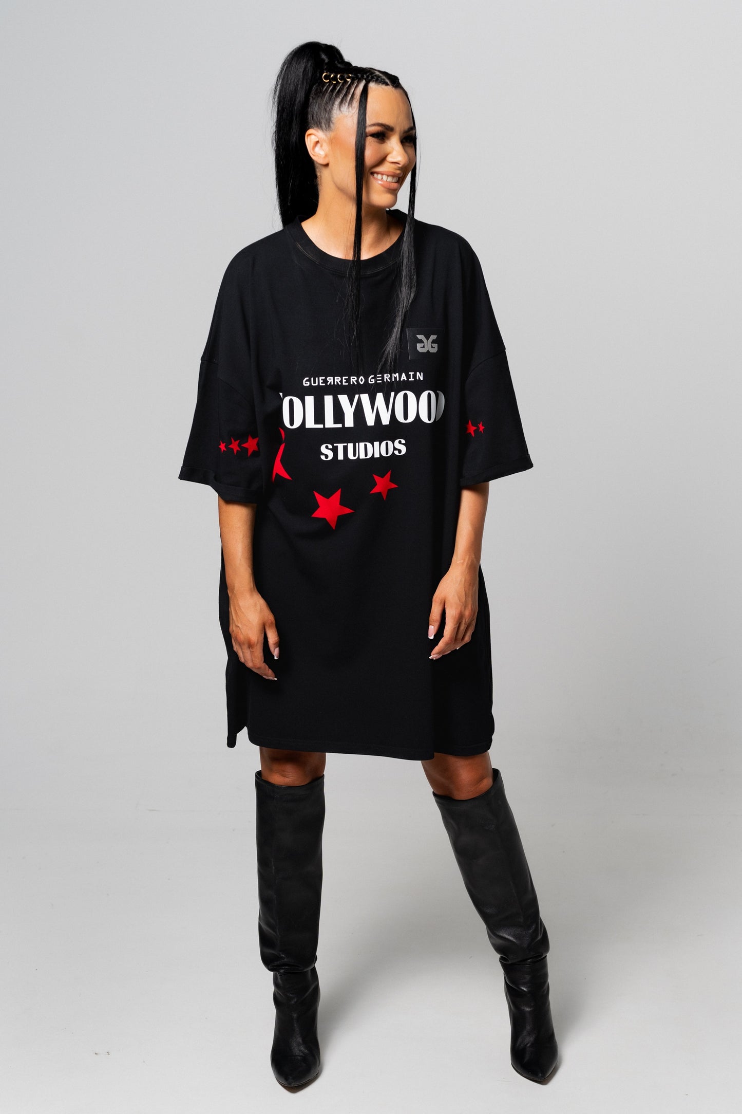 " H O L L Y W O O D " OVERSIZED T-SHIRT (ONE SIZE/ UNISEX)