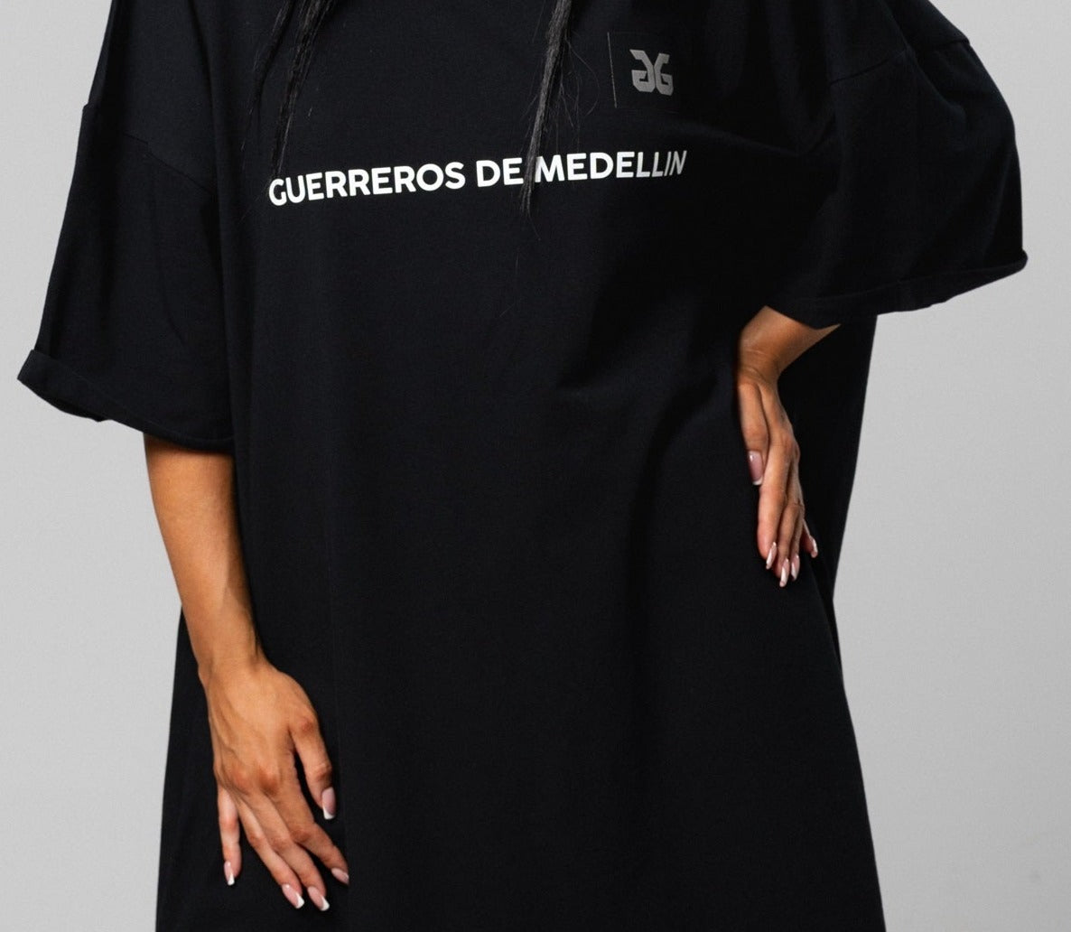 "GUERREROS DE MEDELLIN" OVERSIZED T-SHIRT (ONE SIZE/ UNISEX)