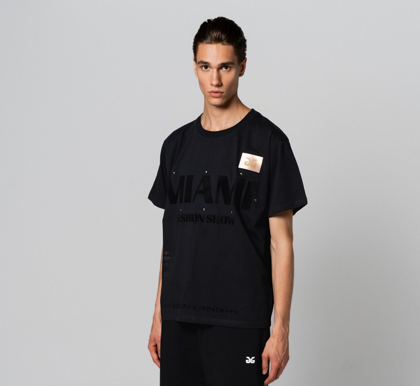 "THE MIAMI FASHION SHOW" T-SHIRT - NORMAL SIZES (BLACK PRINT)