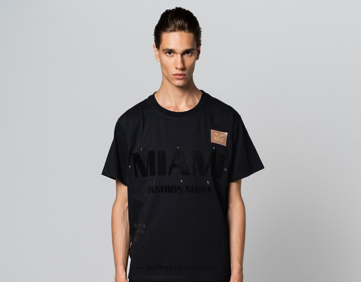 "THE MIAMI FASHION SHOW" T-SHIRT - NORMAL SIZES (BLACK PRINT)